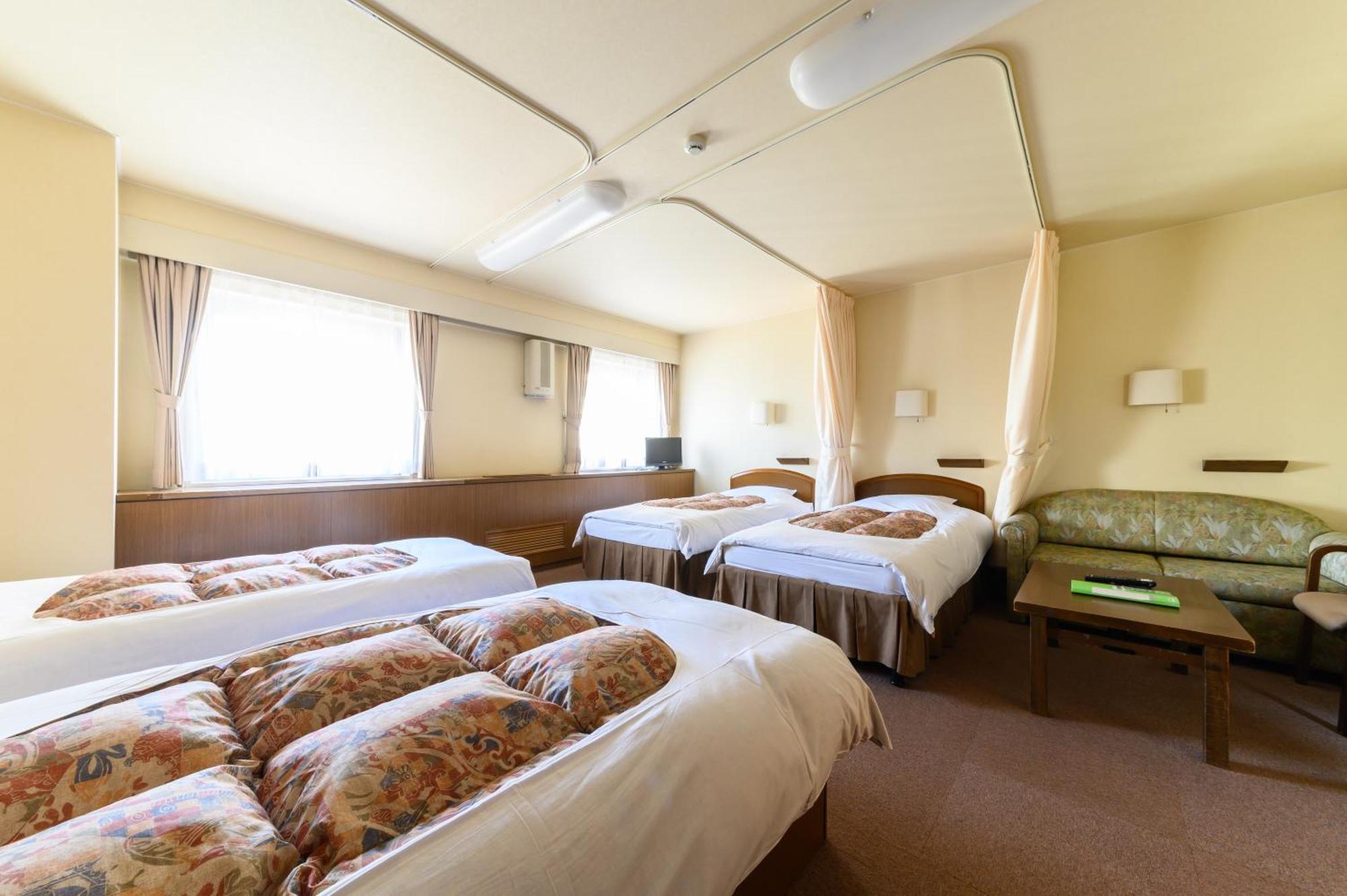 Sapporo International Youth Hostel Exterior photo